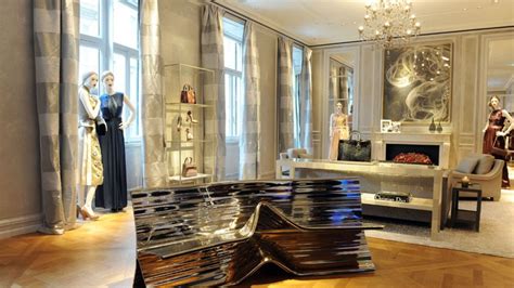 dior pop up store milano|Dior Unveils Renovated Milan Boutique .